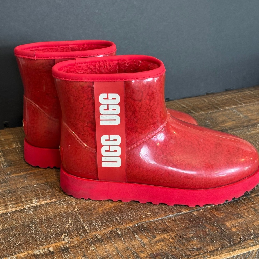UGG Classic Clear Mini Boots Womens 6 Red Waterproof Faux Shearling 1113190